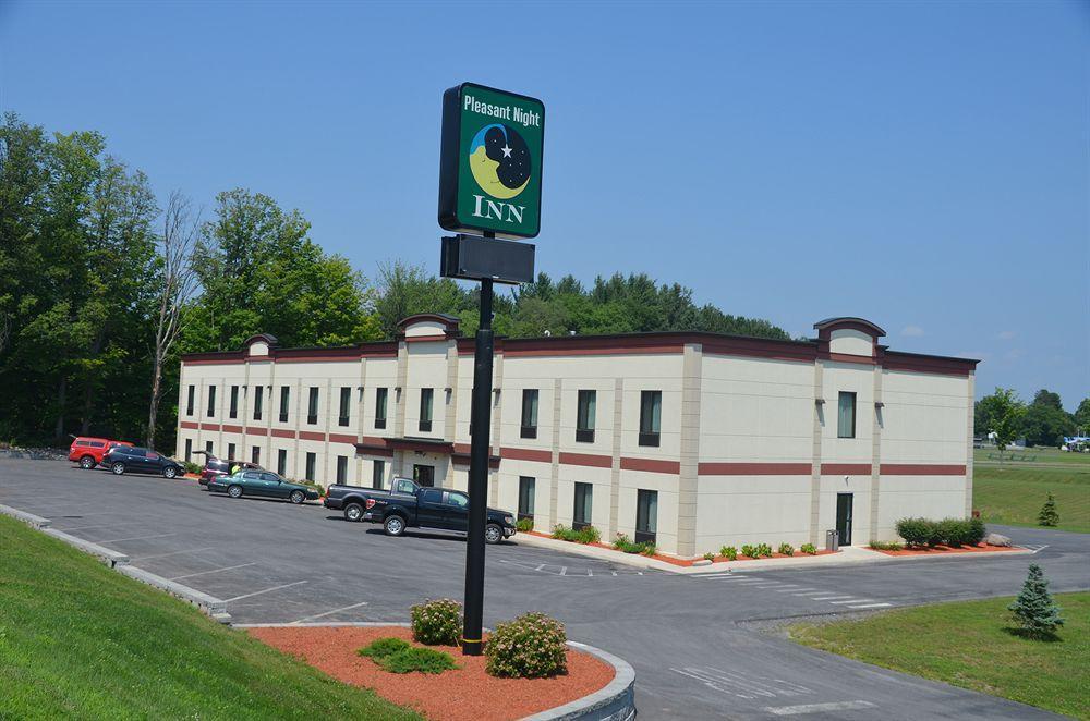 Pleasant Night Inn- Carthage Ny Exterior foto